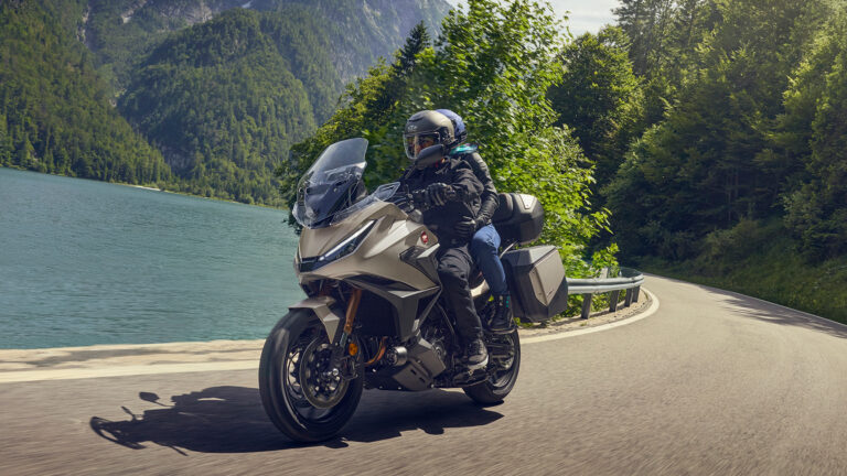 2026 Honda NT1100 sport-touring motosikleti