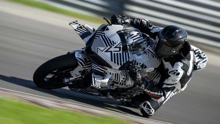 CFMoto V4 SR-RR, Aspar pilotlarıyla test ediliyor